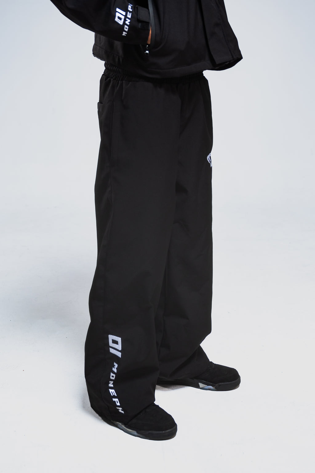 NIGHT BLACK PANTS