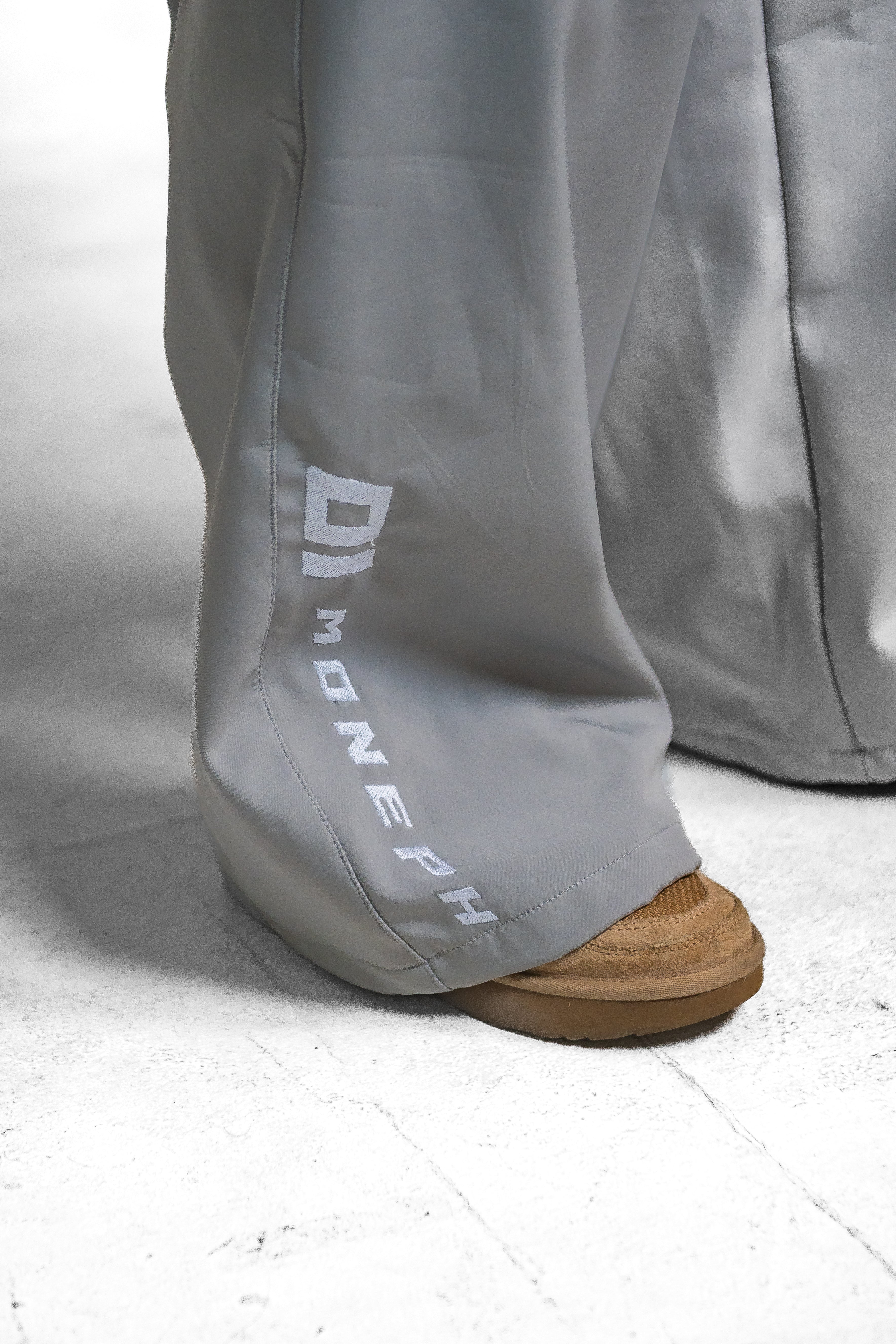 CLOUD GREY PANTS