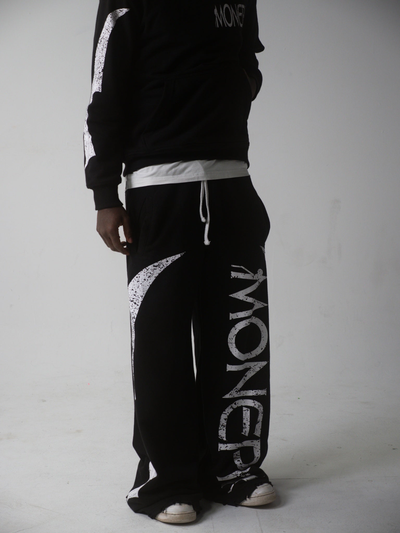 Moneph "PRINCIPIUM" BLACK SWEATPANTS