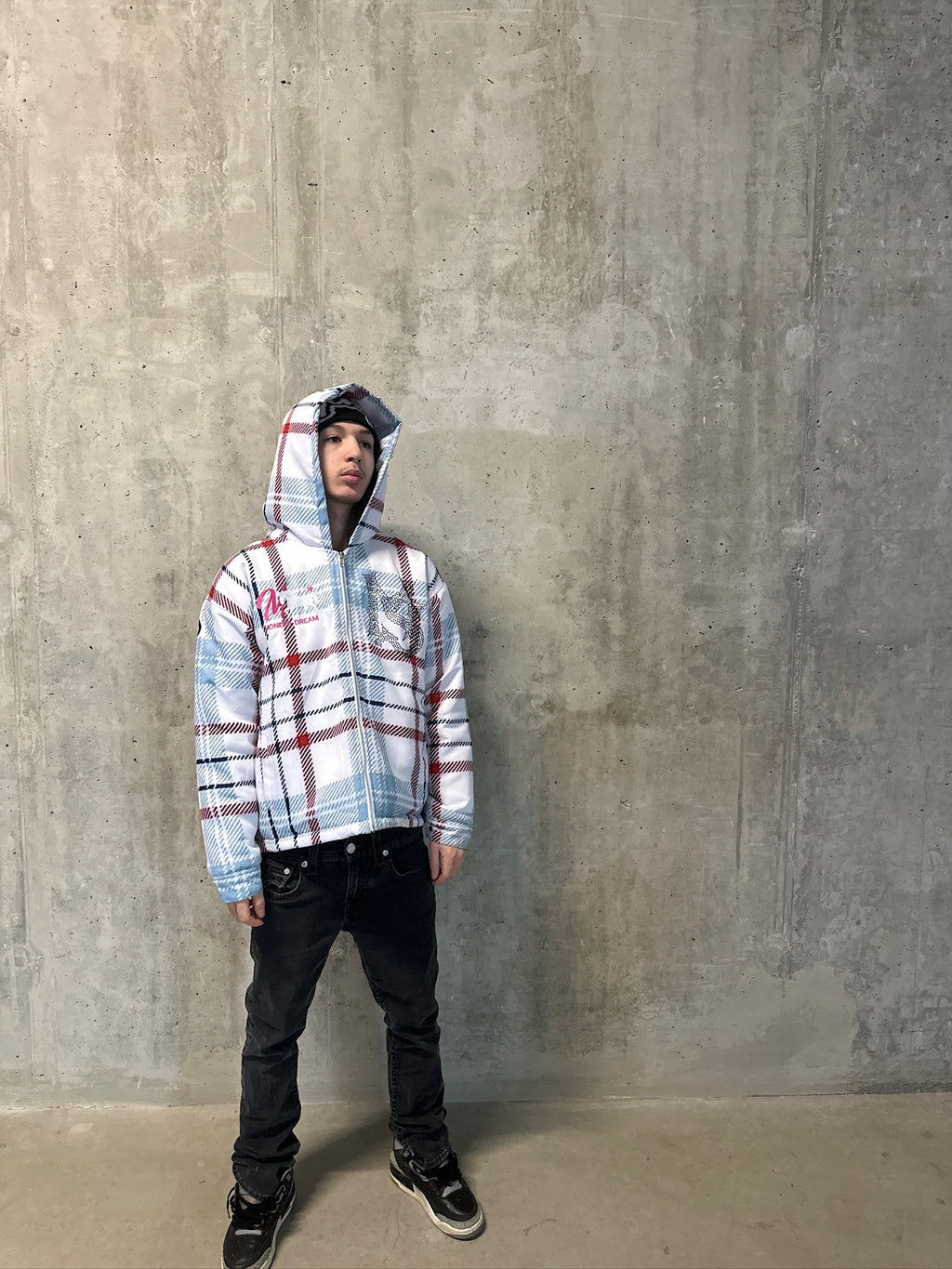 "SUMMIT" WHITE PUFFER